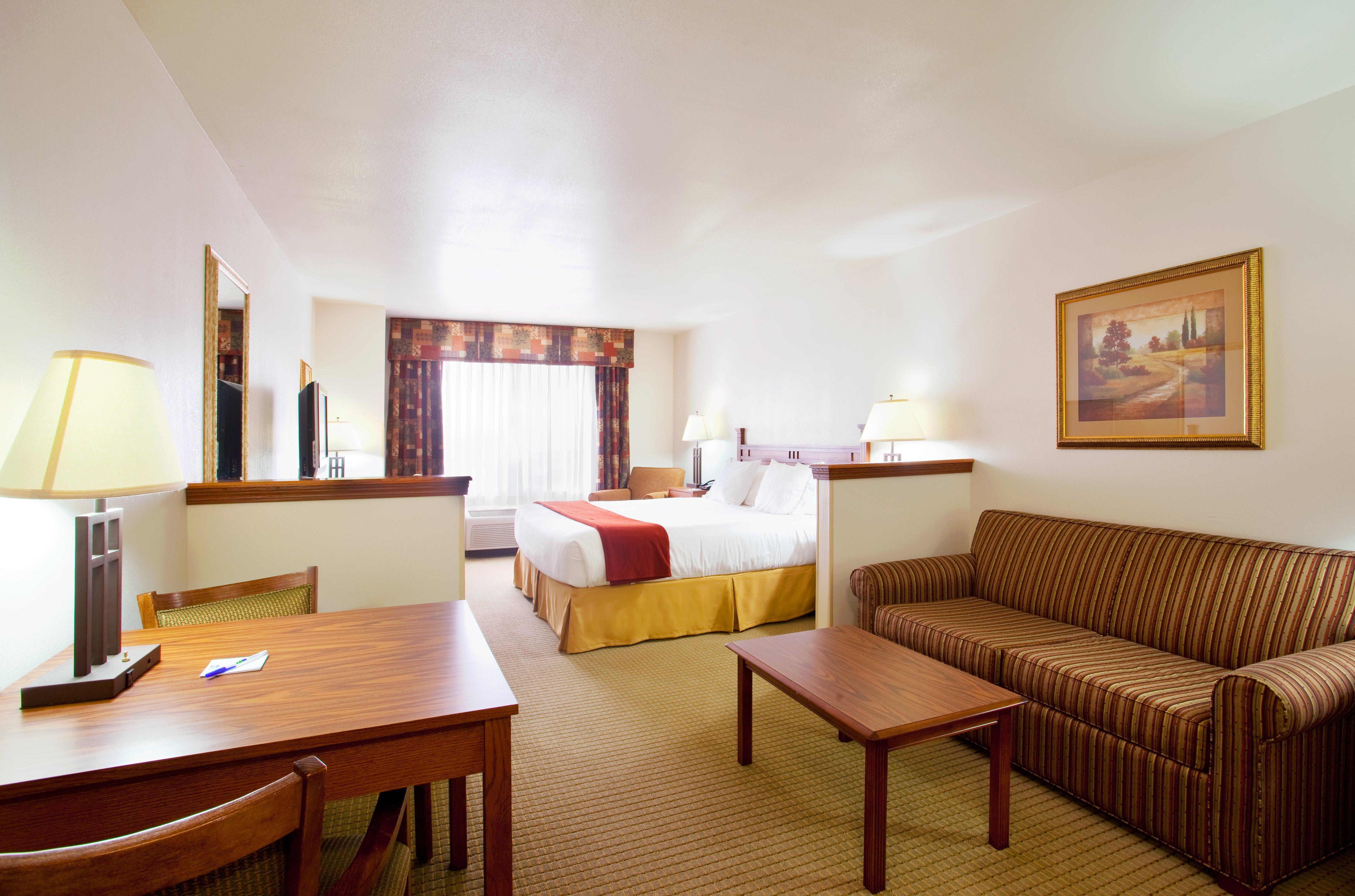Holiday Inn Express Hotel & Suites Mattoon By Ihg Habitación foto